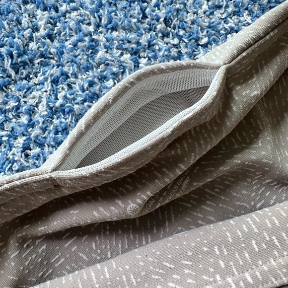 Athleta Salutation Stash Pocket Tights Rainwater pattern full lengthy leg XS - Picture 9 of 15